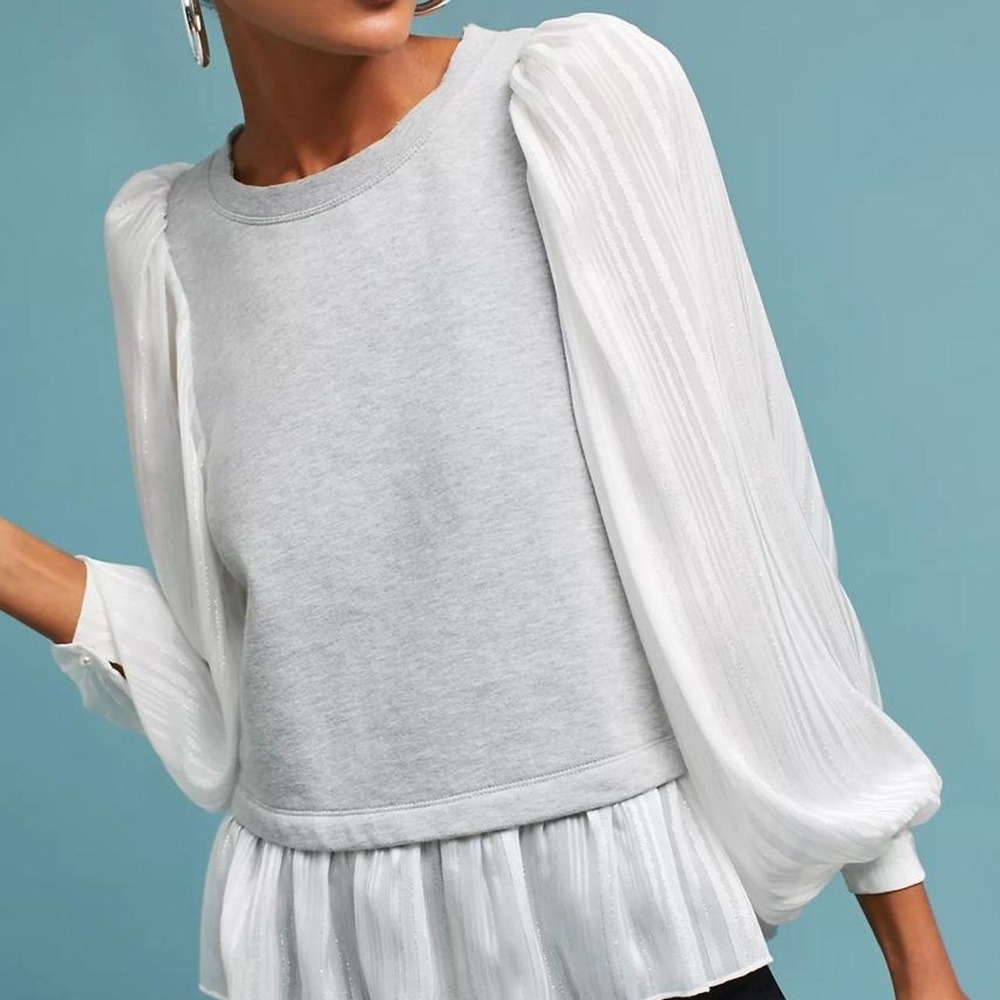 Anthropologie Akemi + Kin Woven Flutter Sleeve Sweatshirt, size M.